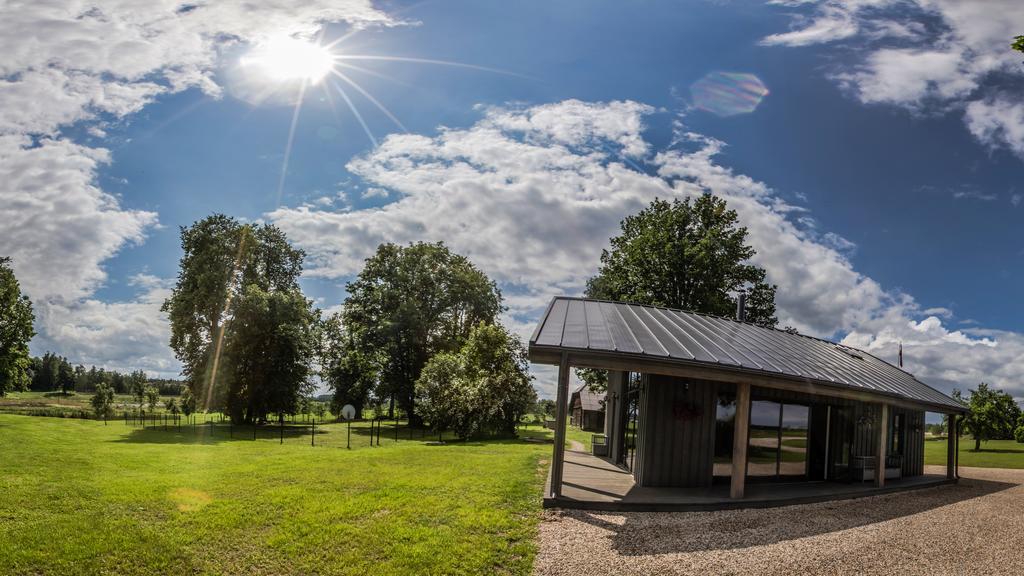 Holiday Home Uzbazes Valmiera Ruang foto